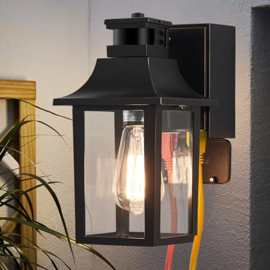 GFCIコンセント付きポーチライト 夕暮れから夜明けまで点灯 - Outdoor Lighting No Outlet のレビューと価格